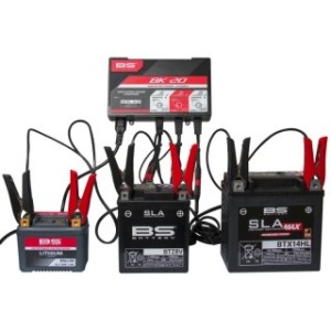 Cargador de bateria inteligente BS Battery BK20 6V/12V 3x2A - 1105619 - Motoshop